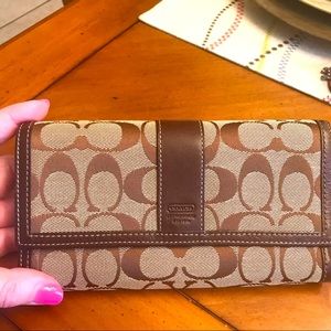 Women’s Coach Wallet